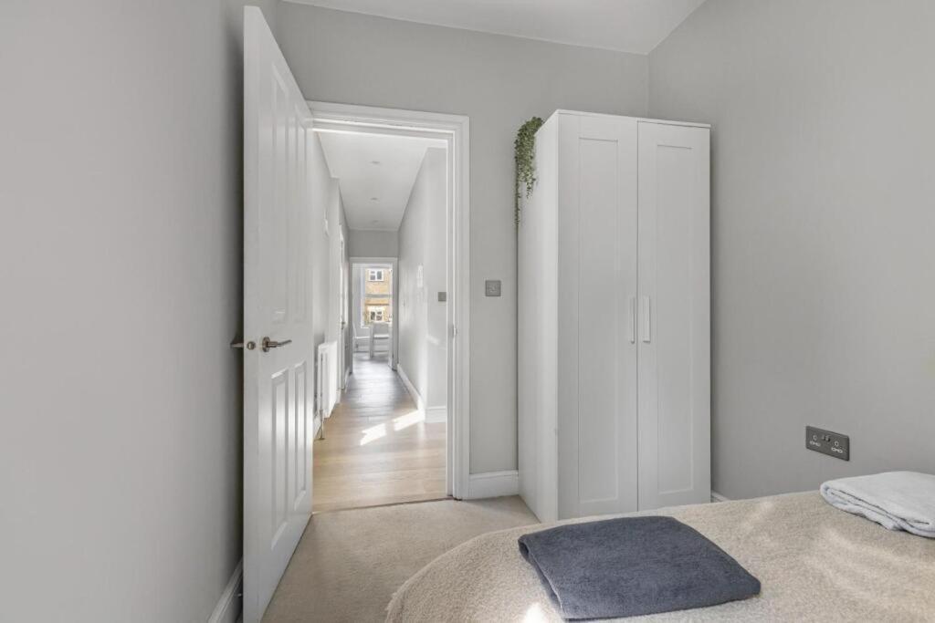 Brilliant 2 Bed Apartment - Spacious, Central & Well-Connected Λονδίνο Εξωτερικό φωτογραφία