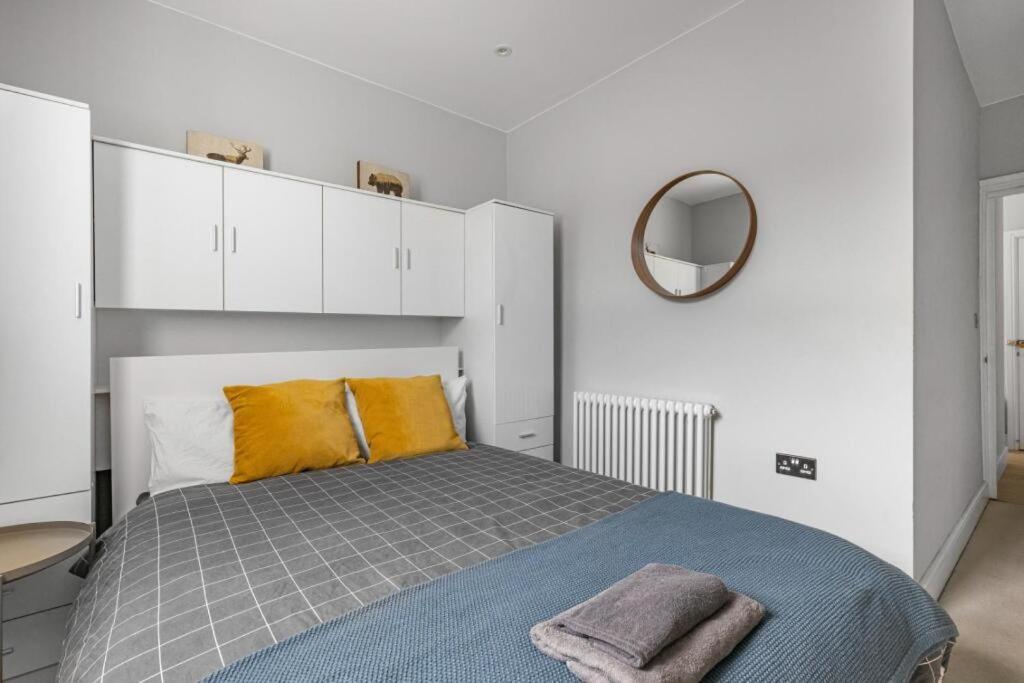 Brilliant 2 Bed Apartment - Spacious, Central & Well-Connected Λονδίνο Εξωτερικό φωτογραφία